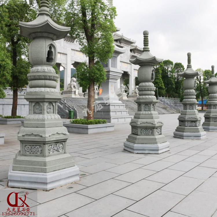 寺院石塔圖片 佛教石雕經(jīng)幢的寓意